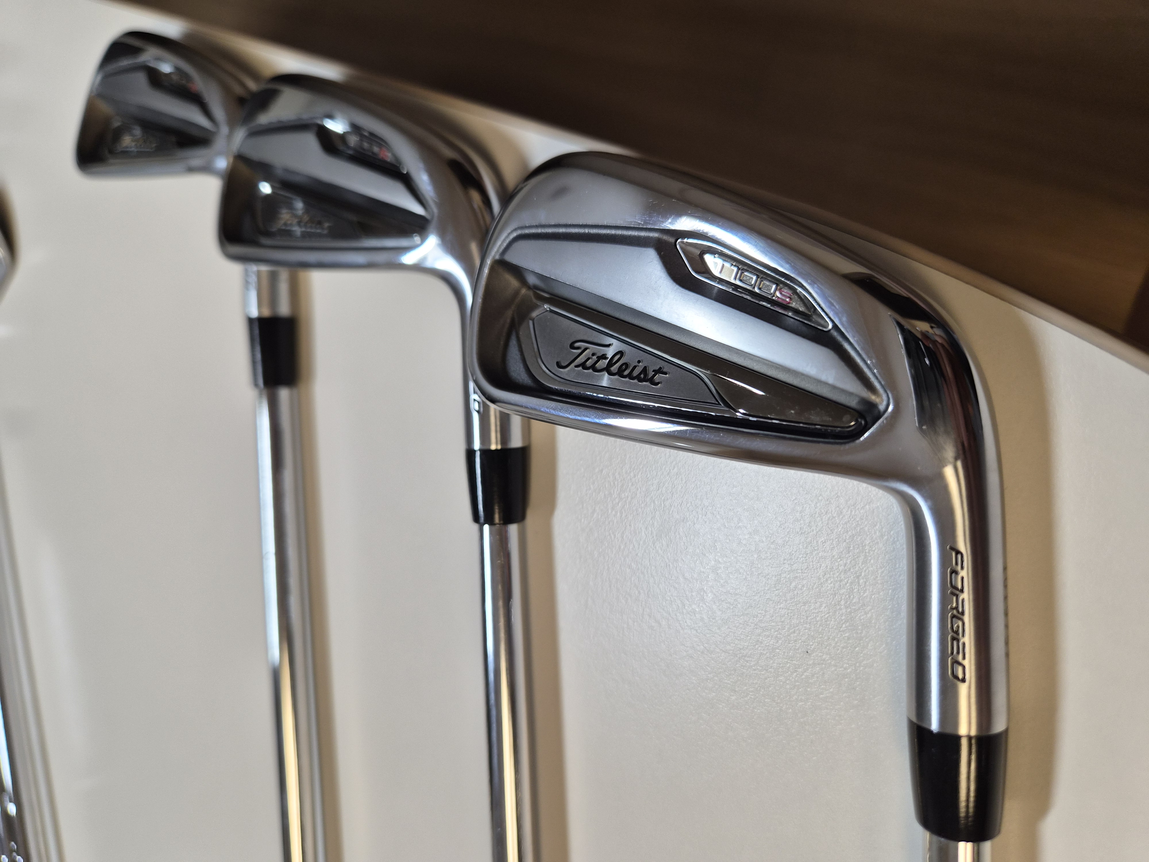 타이틀리스트 T100S modus3 tour 105 4-p 아이언 7set